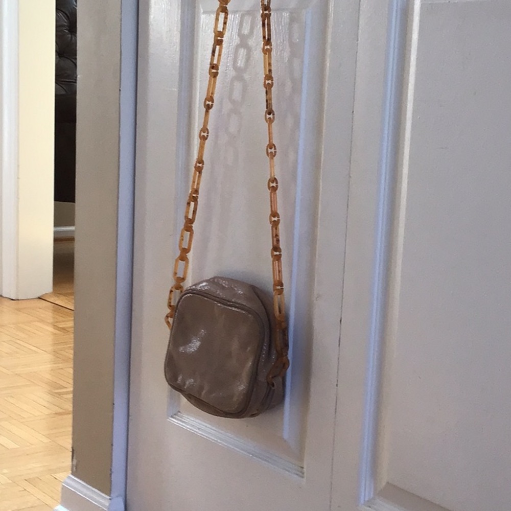 Leather bag taupe 5 x 7 link chain w/leather $10